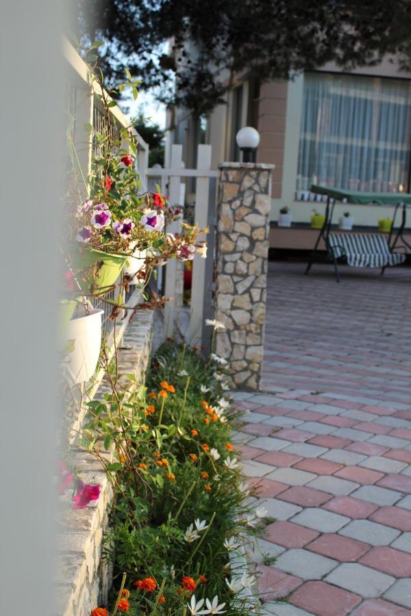 Hotel Villa Aljor Голем Экстерьер фото